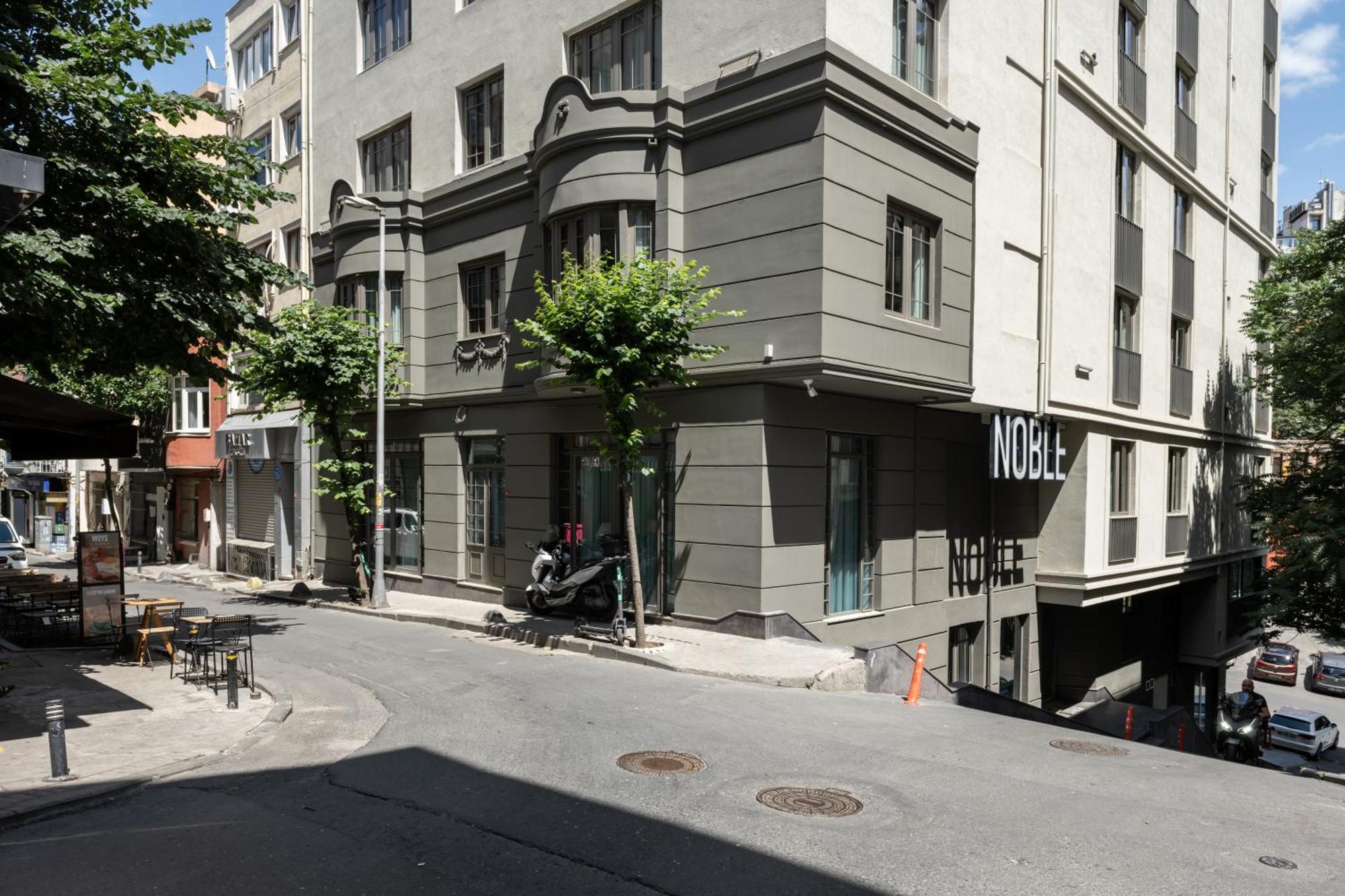 Noble Pangalti Hotel Istanbul Ngoại thất bức ảnh