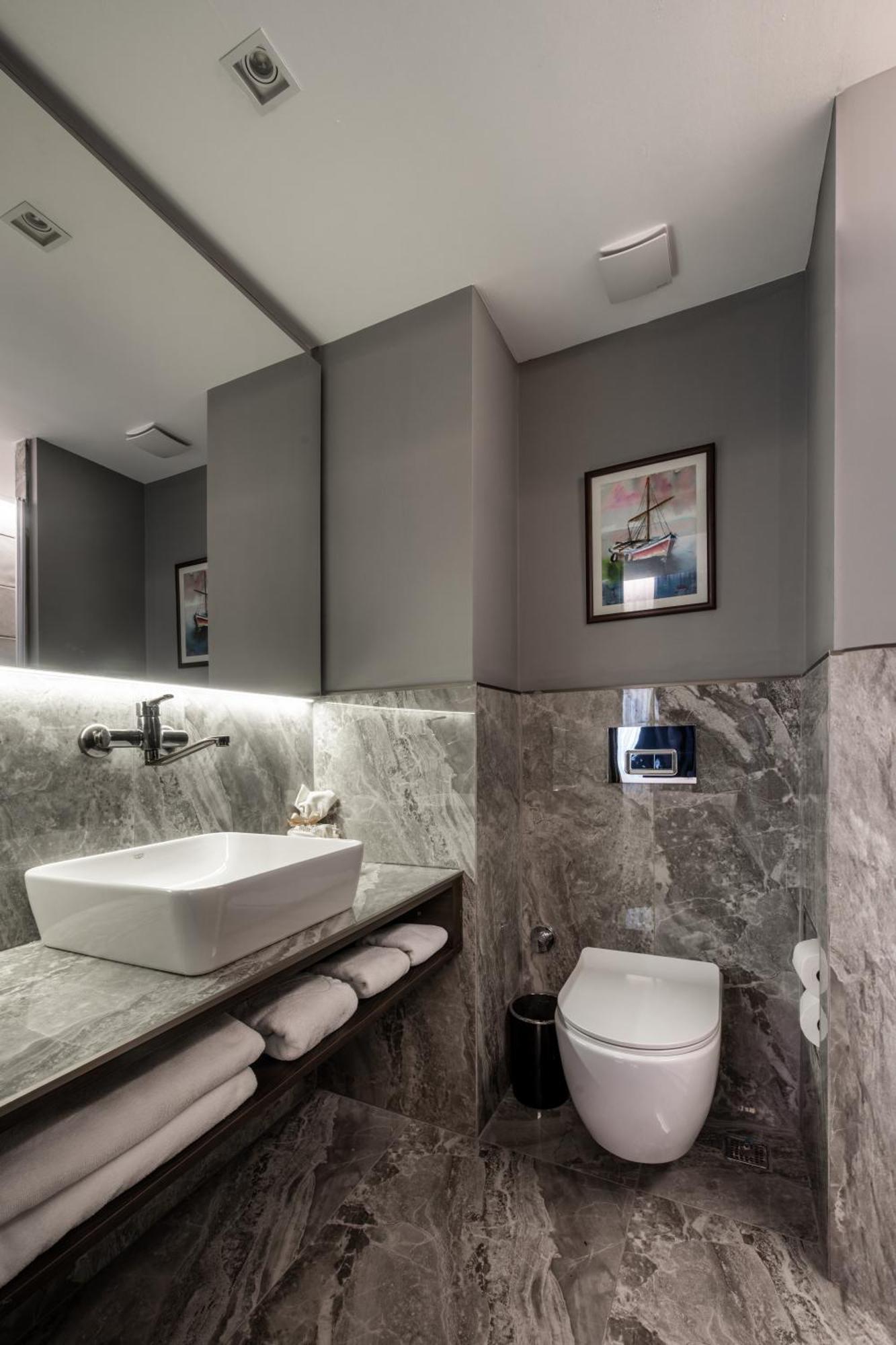 Noble Pangalti Hotel Istanbul Ngoại thất bức ảnh