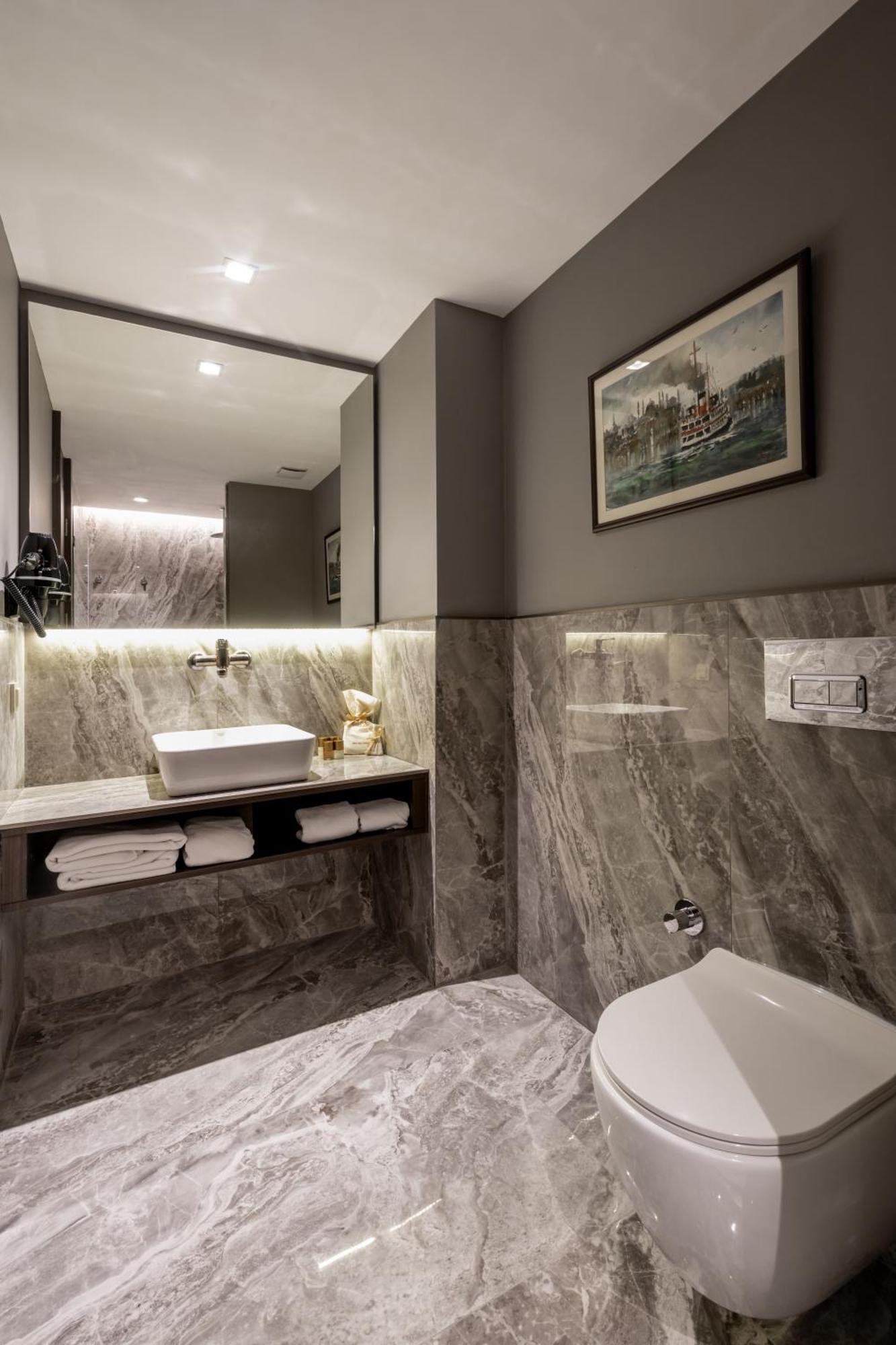 Noble Pangalti Hotel Istanbul Ngoại thất bức ảnh