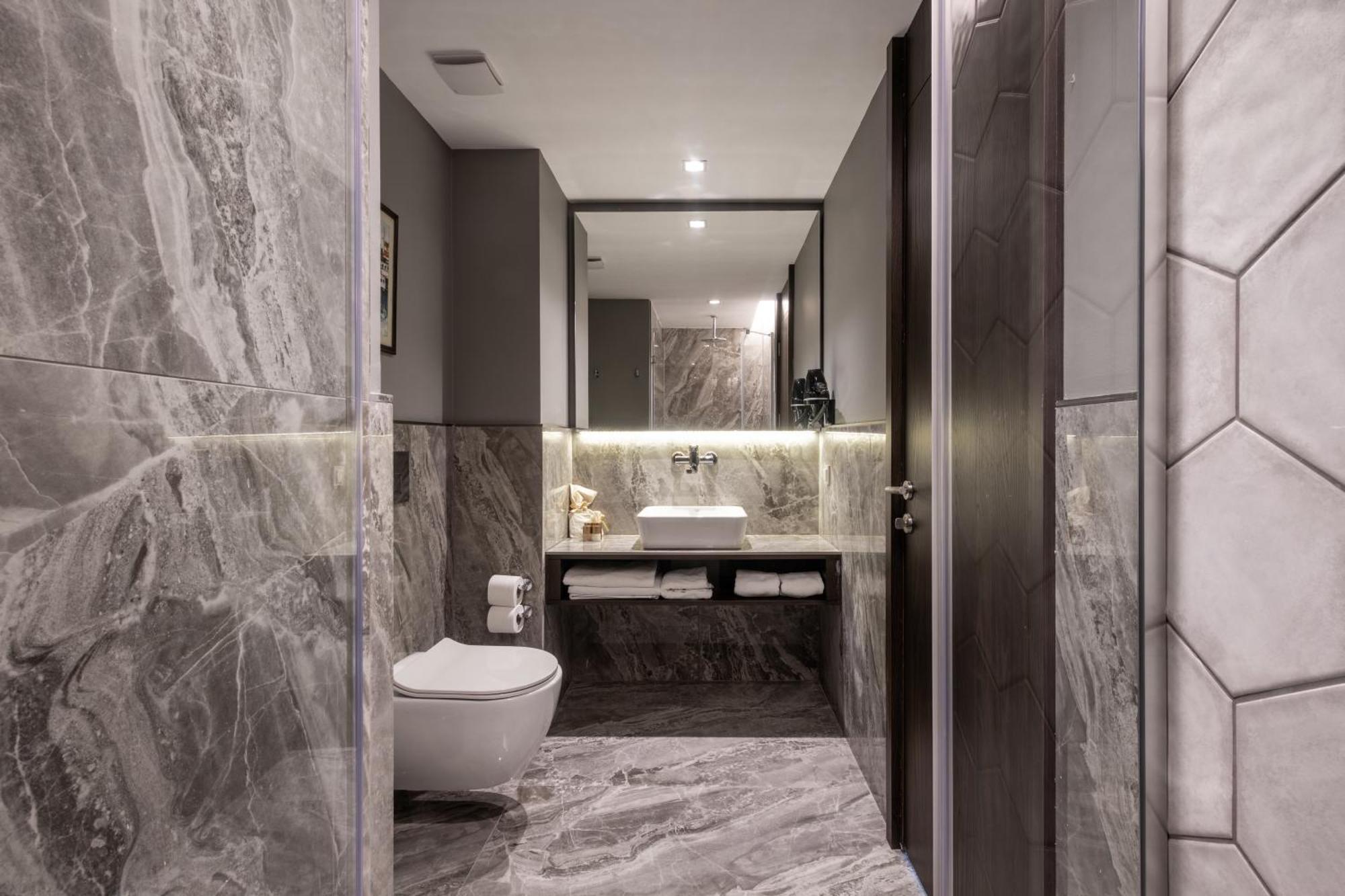 Noble Pangalti Hotel Istanbul Ngoại thất bức ảnh