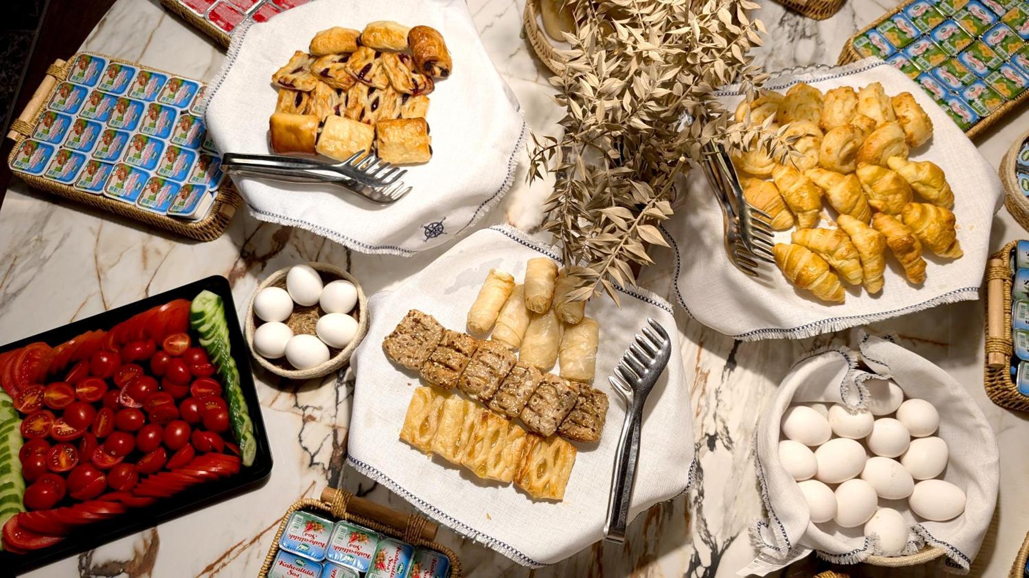Noble Pangalti Hotel Istanbul Ngoại thất bức ảnh
