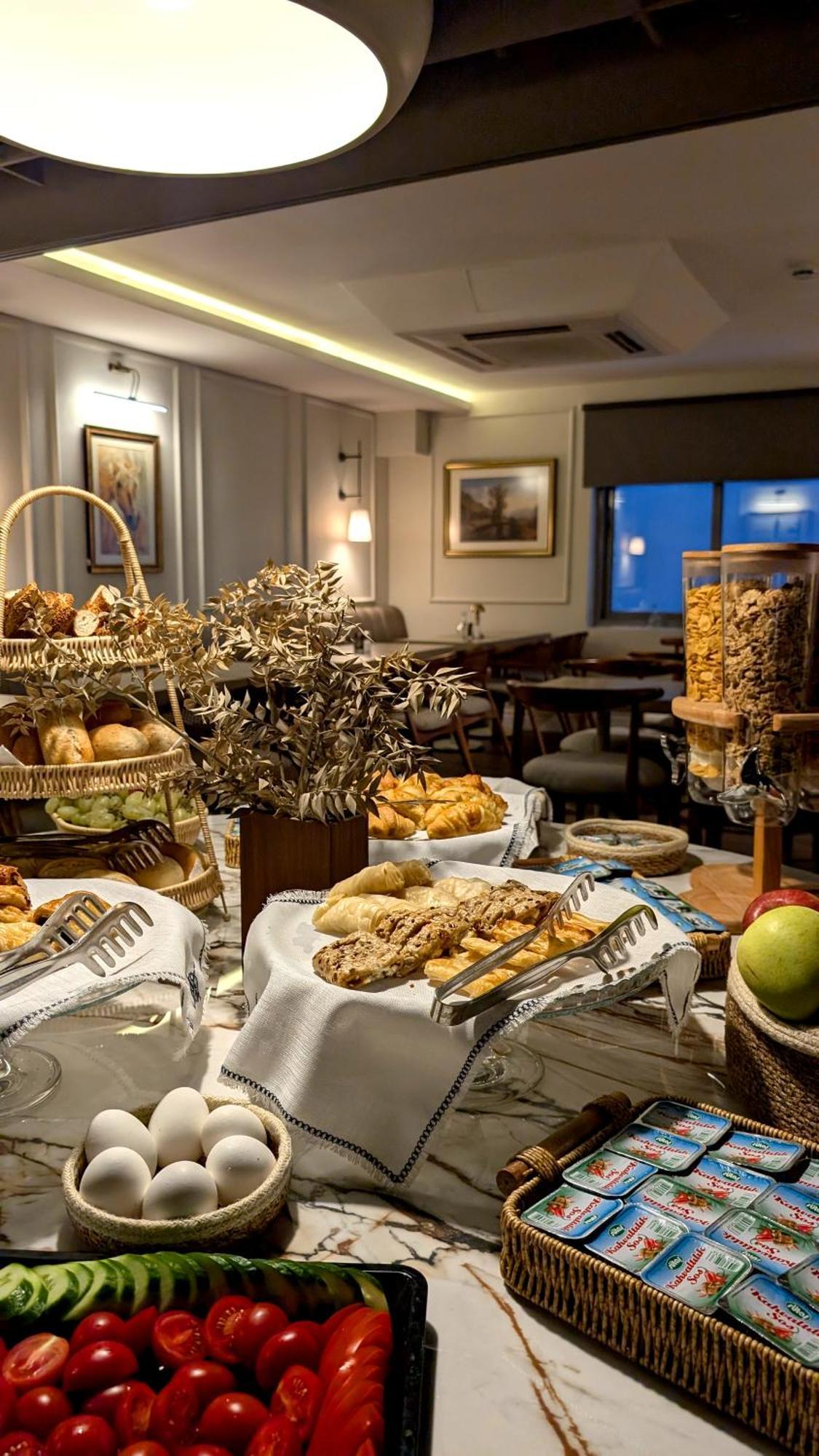 Noble Pangalti Hotel Istanbul Ngoại thất bức ảnh