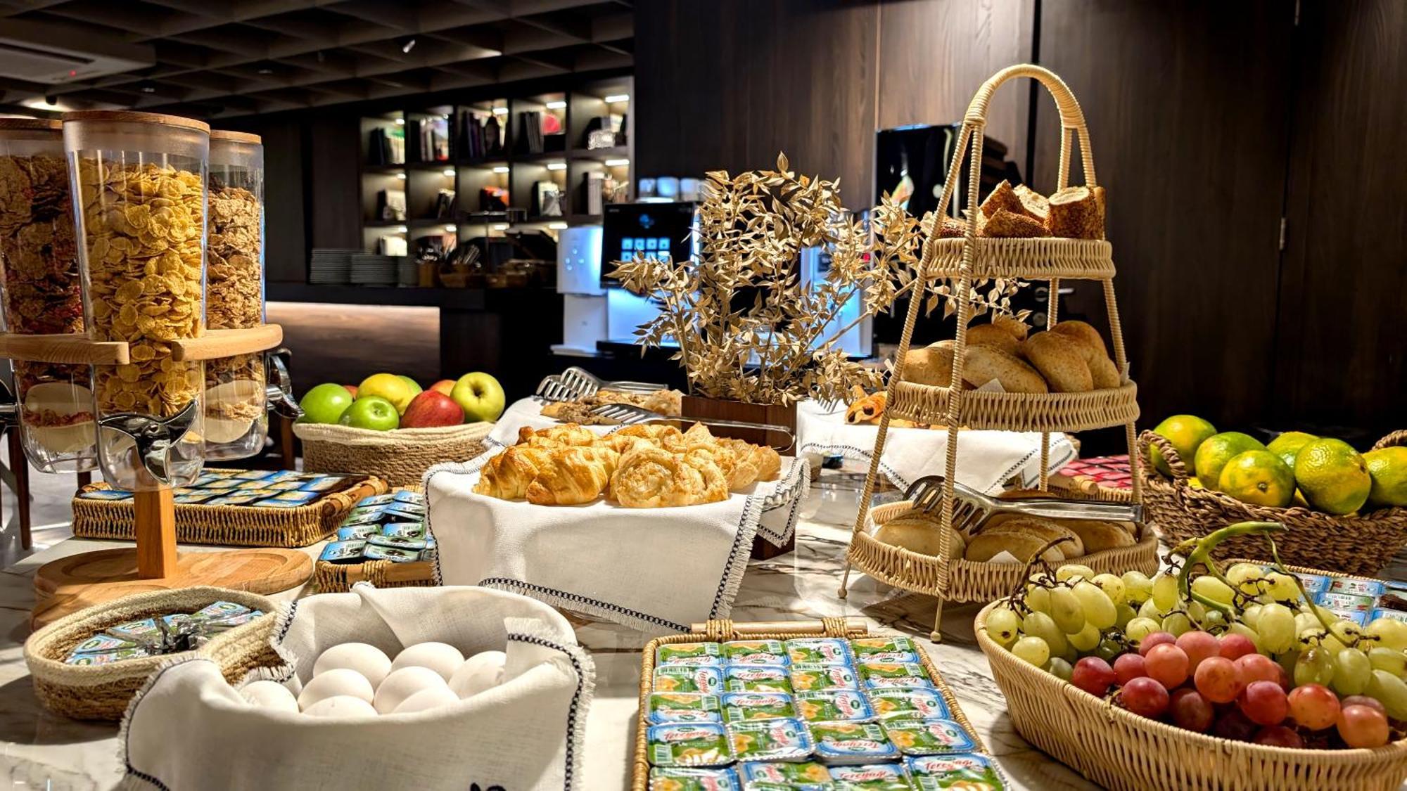 Noble Pangalti Hotel Istanbul Ngoại thất bức ảnh